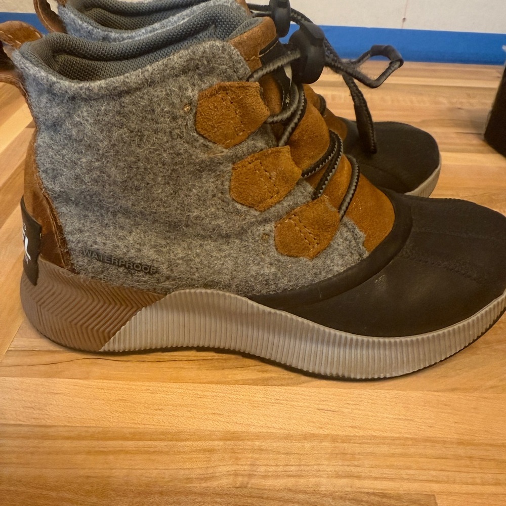 Sorel Kids Brown and Gray Boots